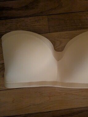 Lively Strapless Smooth Bandeau Bra in Nude